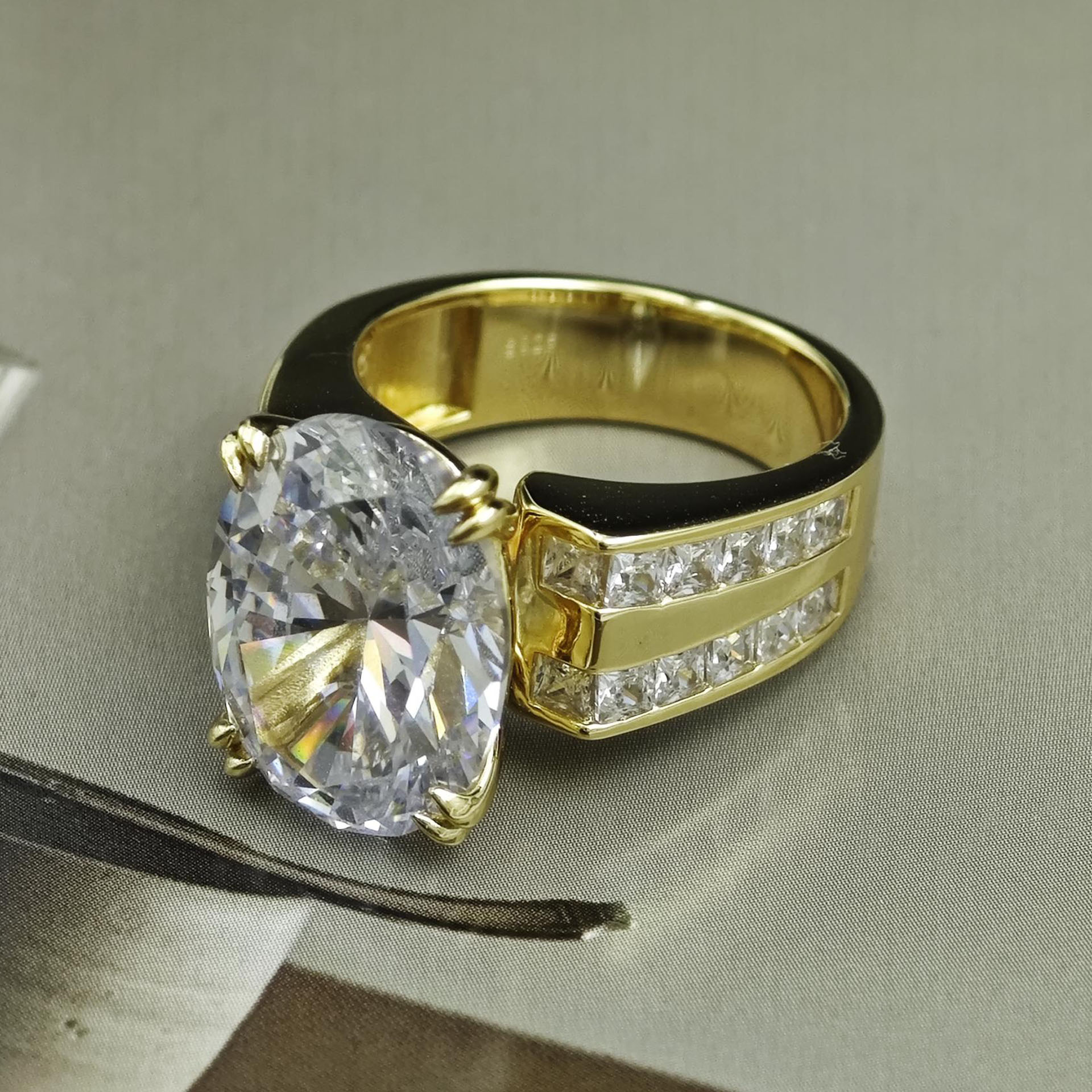 Exquisite 8.5ct Oval Cut White Sapphire Engagement Ring