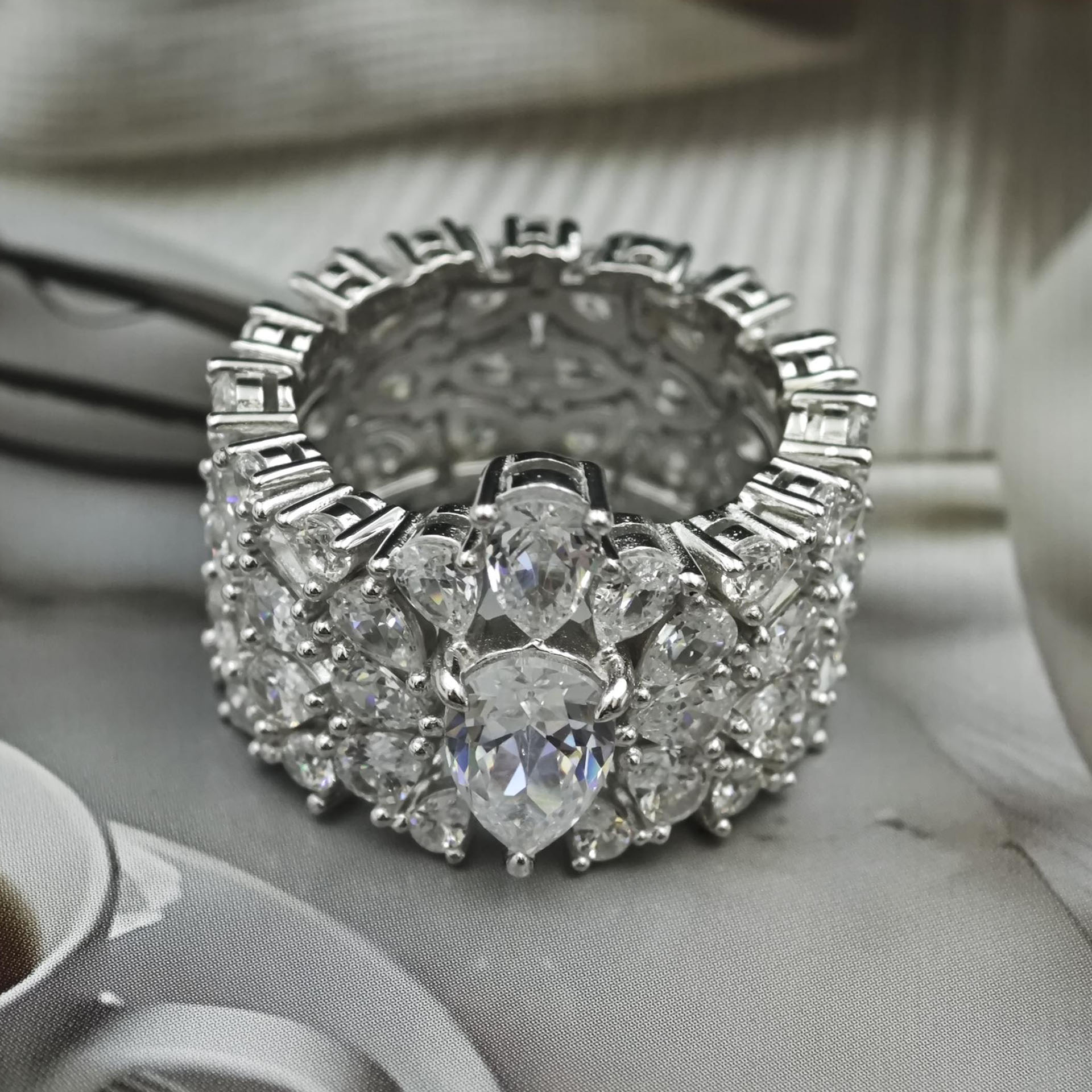 4ct Pear Cut White Sapphire Wedding Band For Women