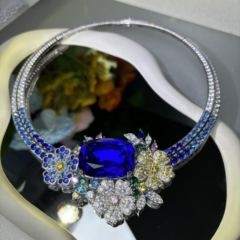 Original Design - Cushion Cut Blue Sapphire Flowers Necklace