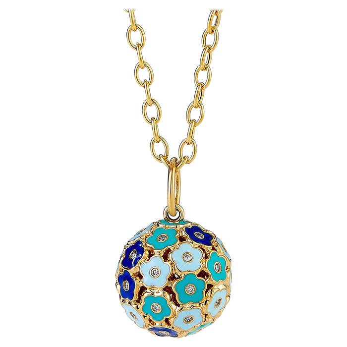 Flower Ball Design Round Cut White Sapphire Pendant Necklace
