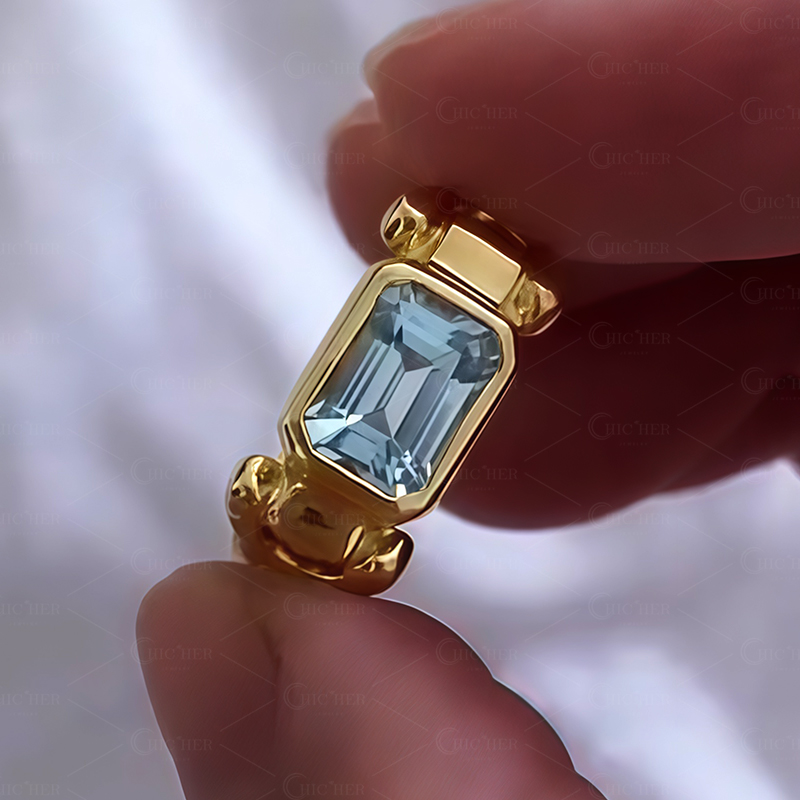 4ct Art Deco Design Emerald Cut Aquamarine Ring