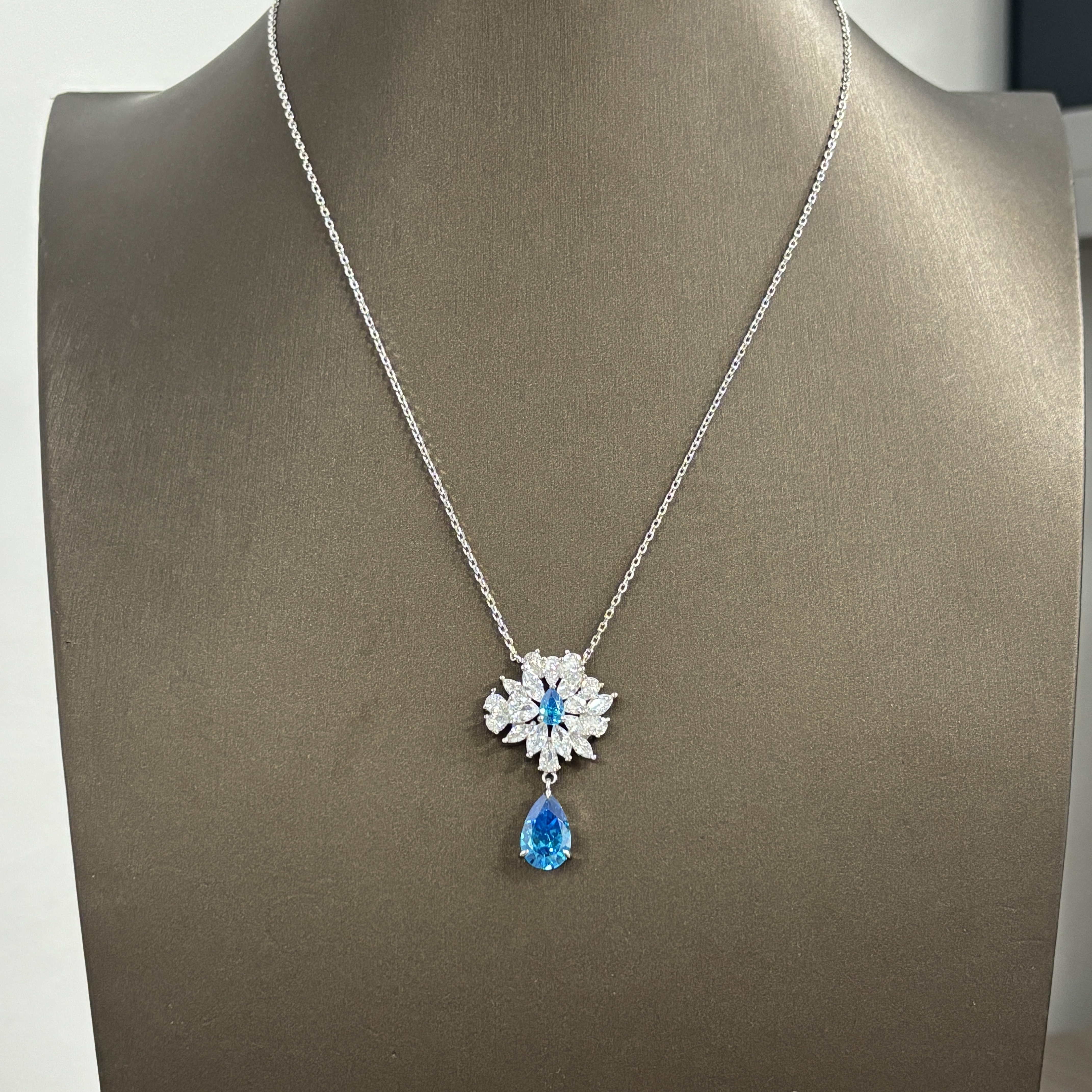 Two-tone Pear&Marquise Cut Aquamarine&White Sapphire Pendant Necklace