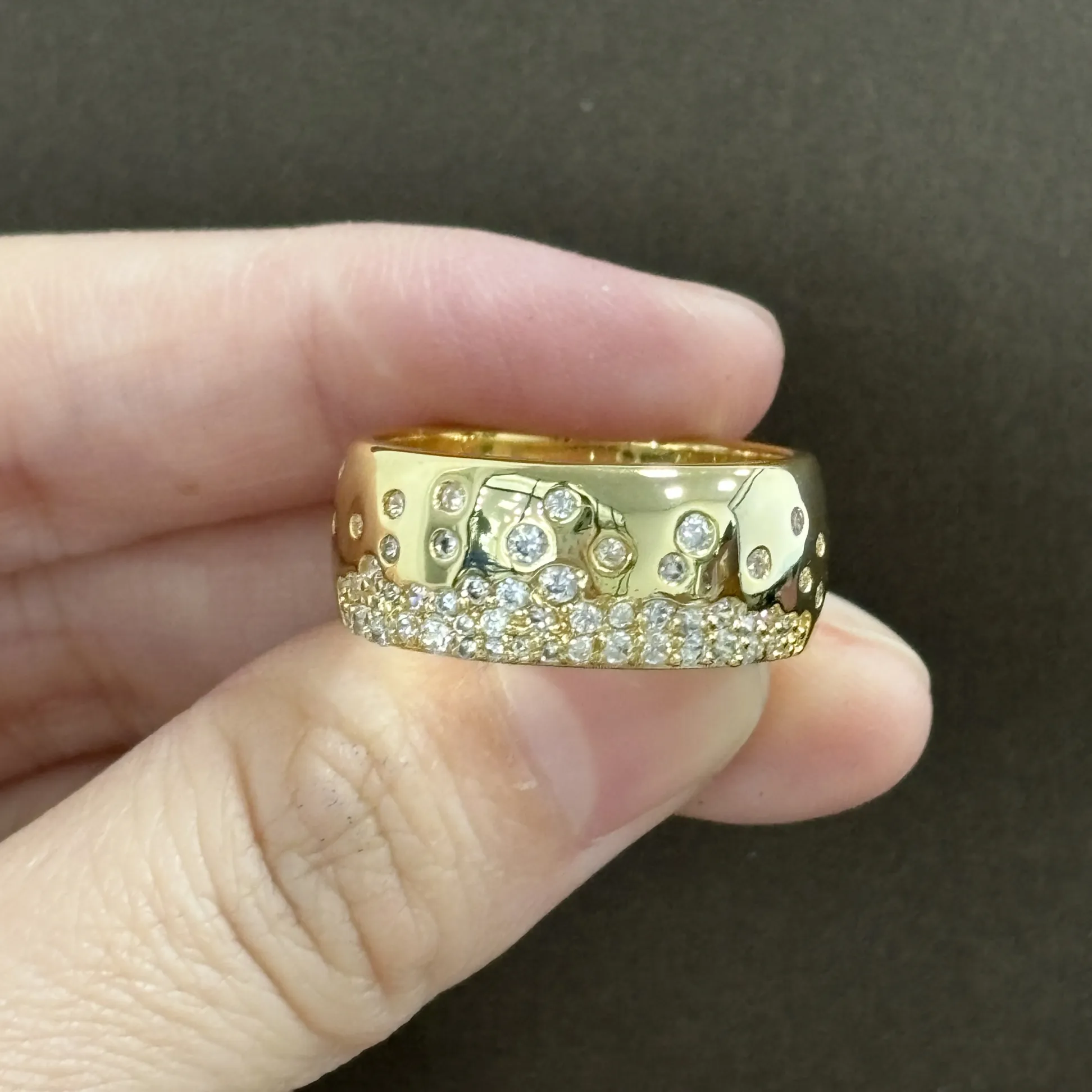 1.35ct Scattered Diamond Cigar Band In Gold Plating