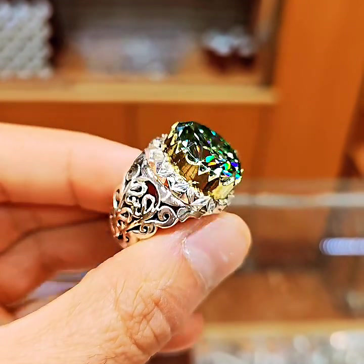 7ct Round Cut Emerald Sapphire Engagement Ring