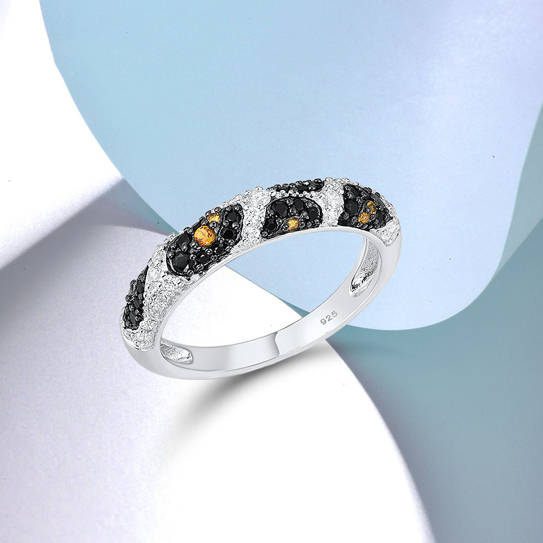 2.47ct Round Cut Snake Skin Fashion Sapphire Ring