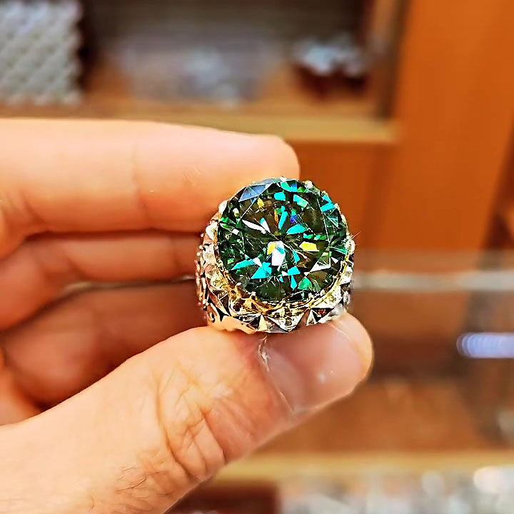 7ct Round Cut Emerald Sapphire Engagement Ring