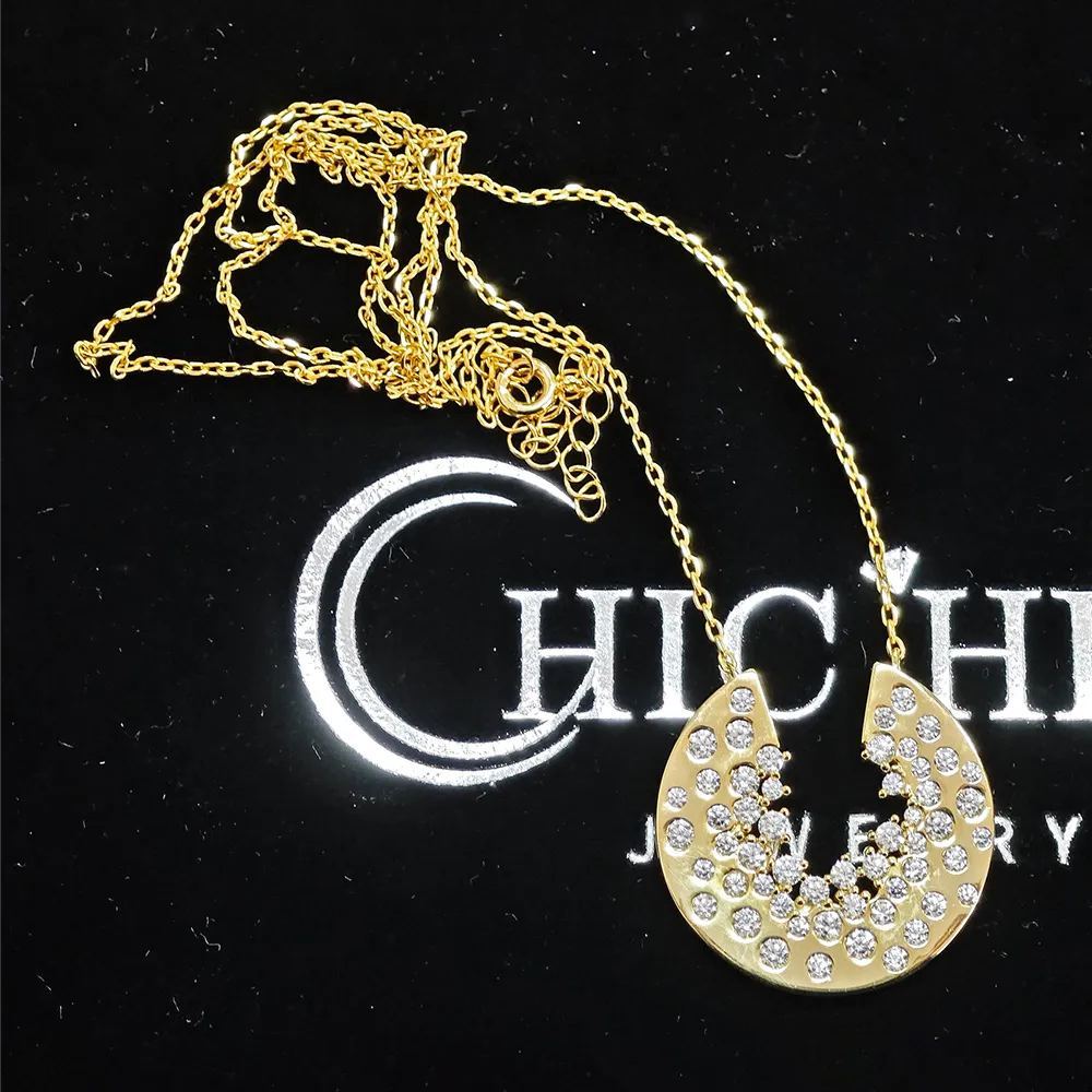 Round Cut White Sapphire Scattered Diamond Discs Necklace