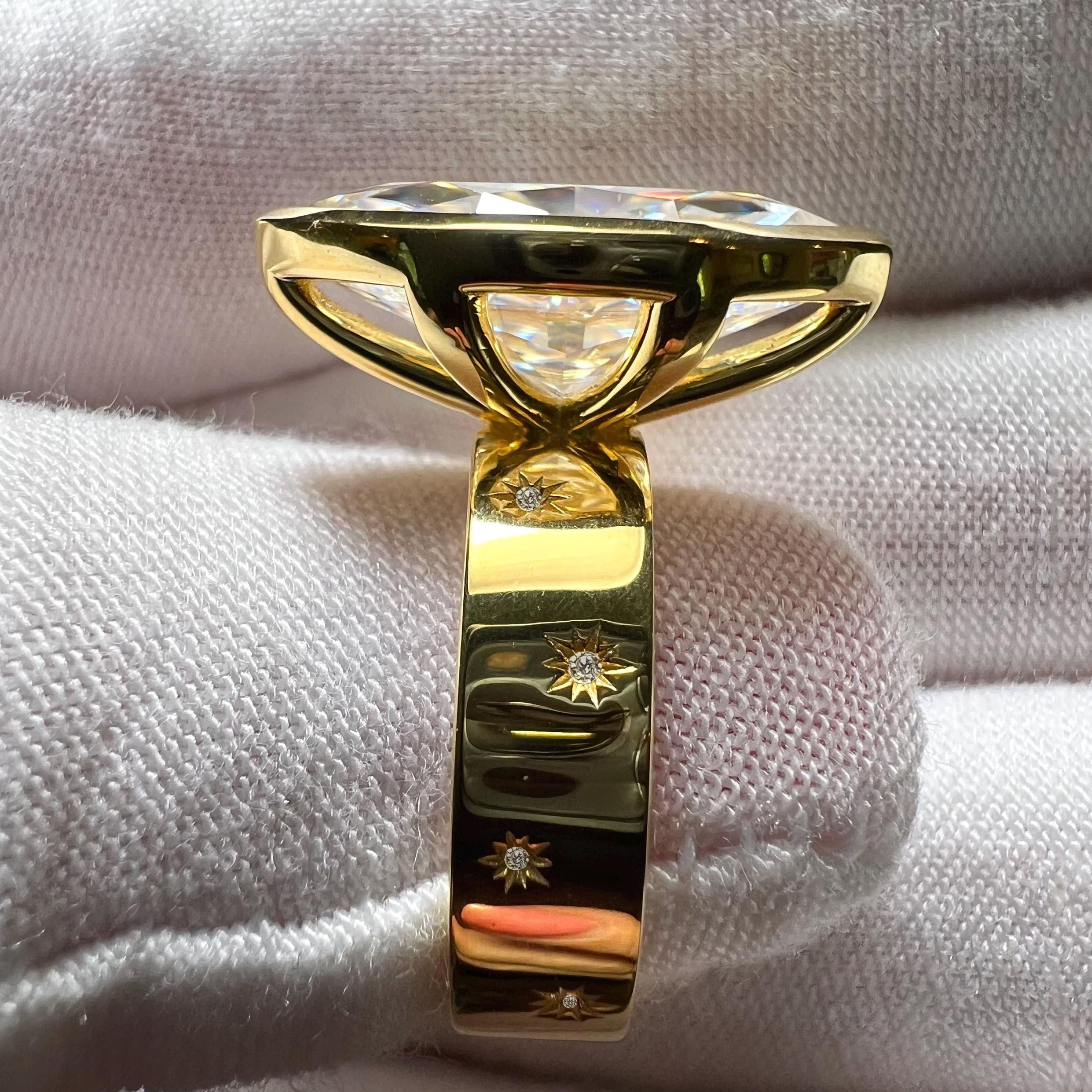 Bezel Setting 4ct Marquise Cut White Sapphire Wedding Set/3pcs