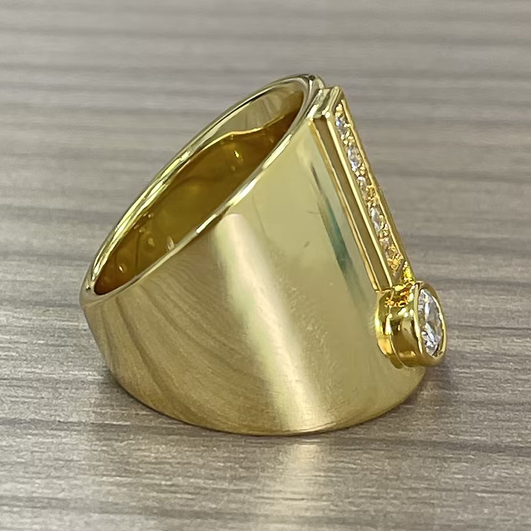 3.25ct Round Cut White Sapphire Vintage Cigar Wide Band