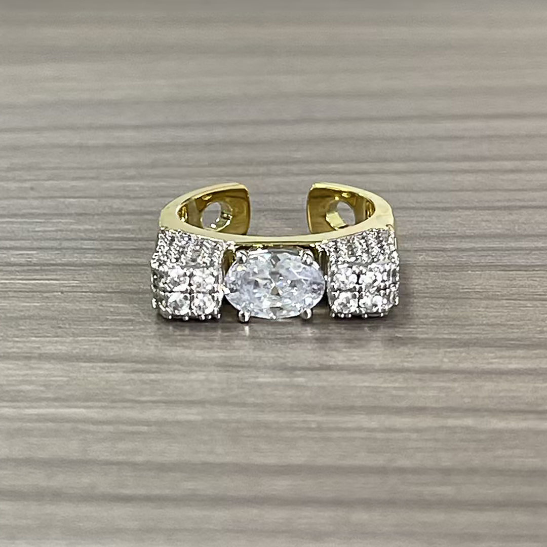 5.45ct Prong Setting Oval Cut White Sapphire Engagement Ring