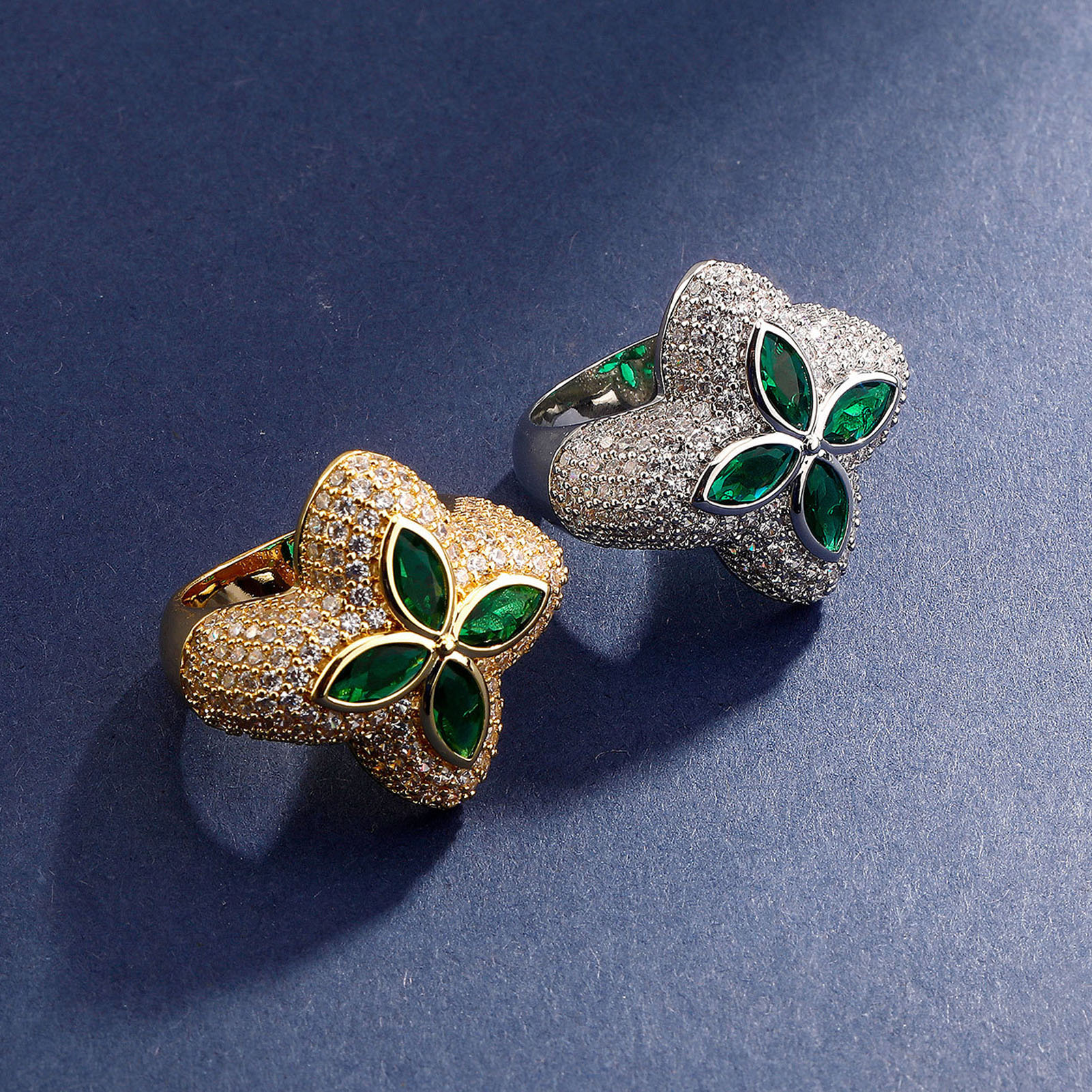 4.5ct Micro Pave Setting Emerald Sapphire Four-Leaf Clover Men's Ring