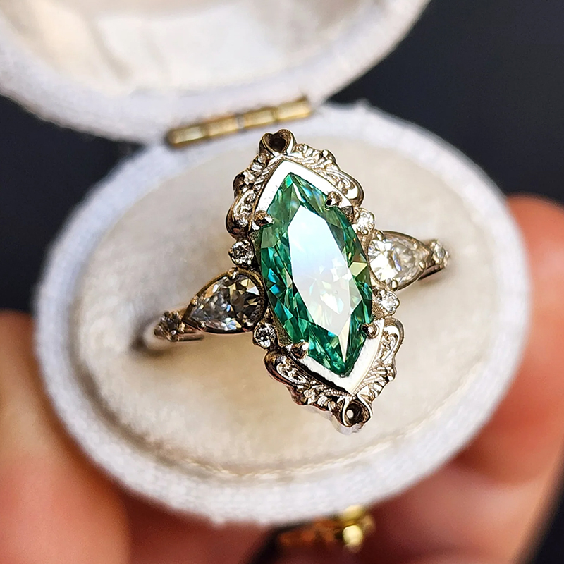 Vintage 1.5ct Marquise Cut Emerald Sapphire Engagement Ring