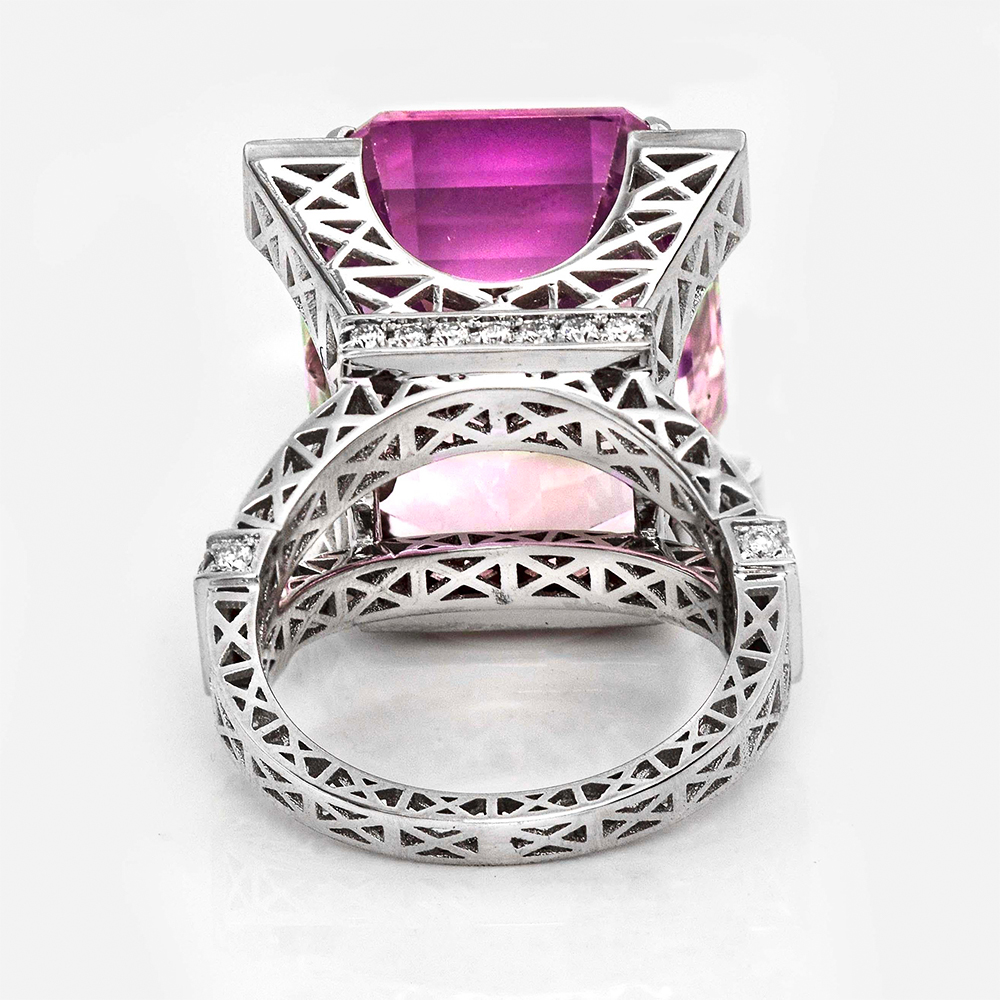 Eiffel Tower Design 18ct Emerald Cut Kunzite Sapphire Cocktail Ring