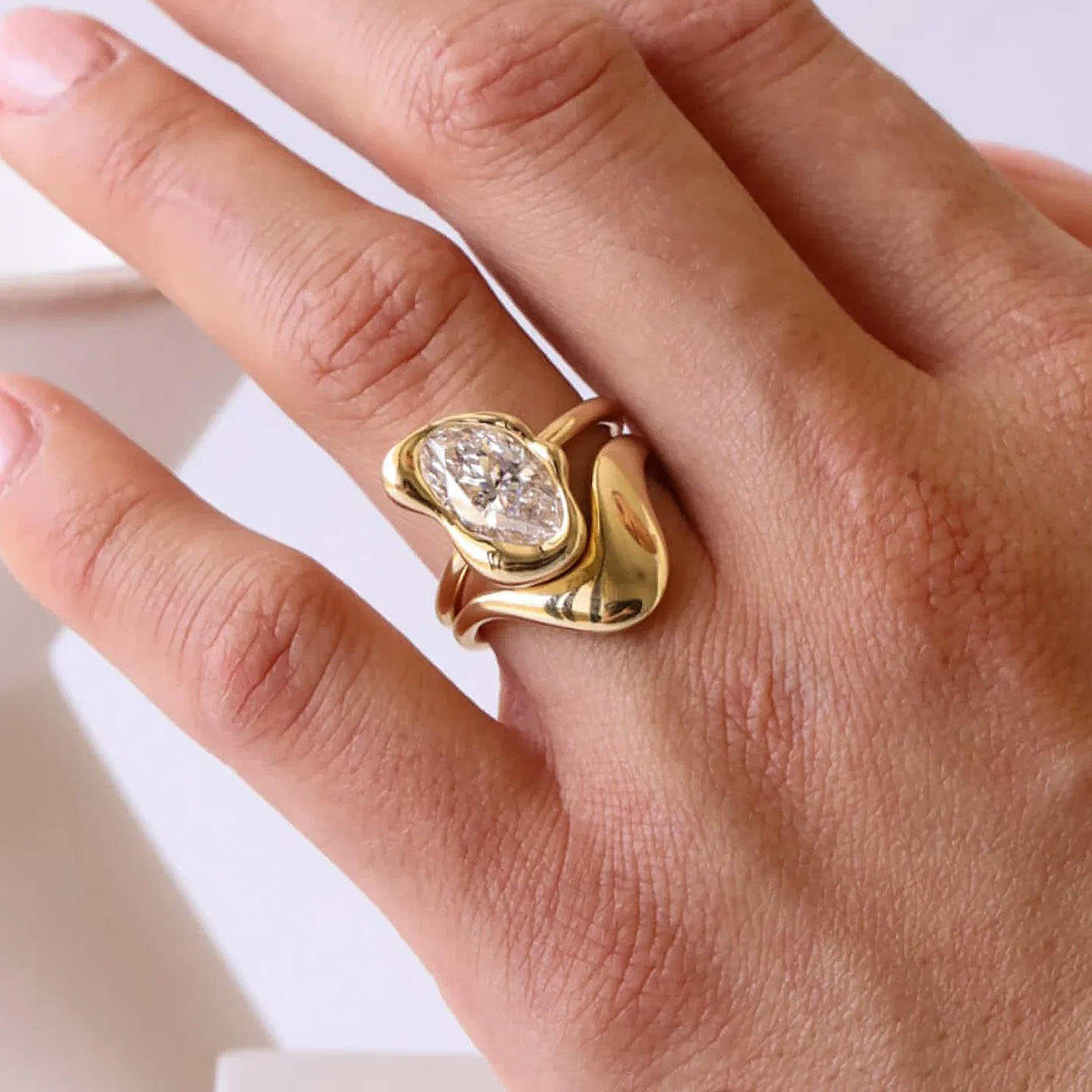 5ct Abstract Bezel Setting Oval Cut White Sapphire Engagement Ring