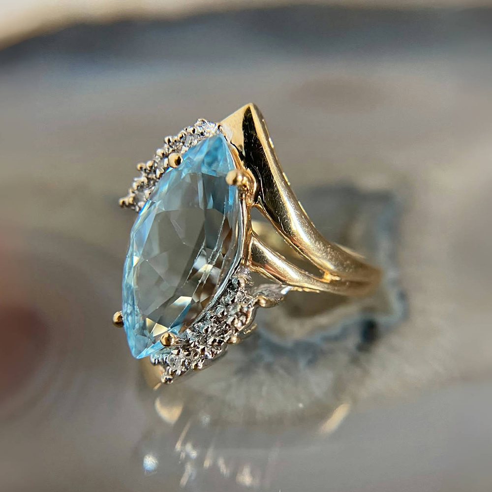 Bypass Design 3.5ct Marquise Cut Aquamarine Sapphire Engagement Ring