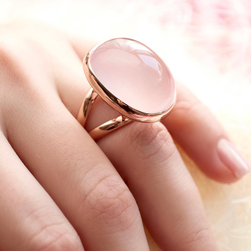 Soft Minimalist 8ct Cabochon Pink Quartz Rose Gold Ring