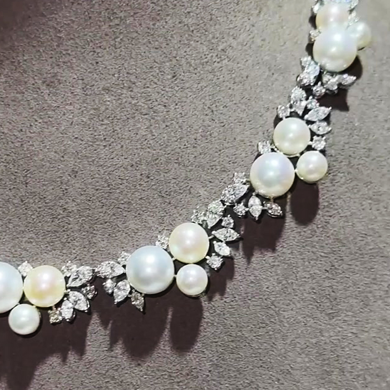 Fashion Multi-cut White Sapphire Pearl Necklace
