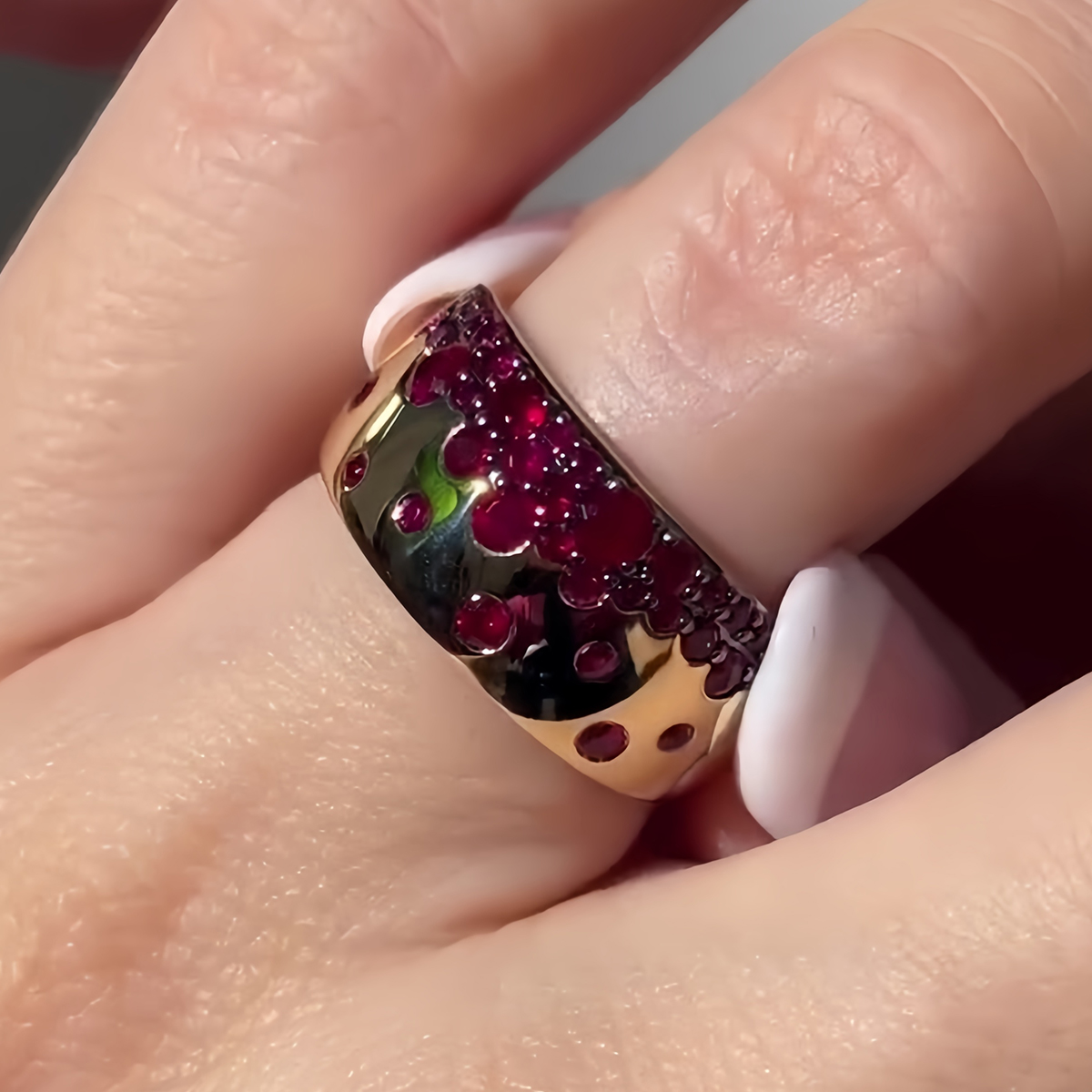 1.5ct Scattered Ruby & Blue Sapphire Band