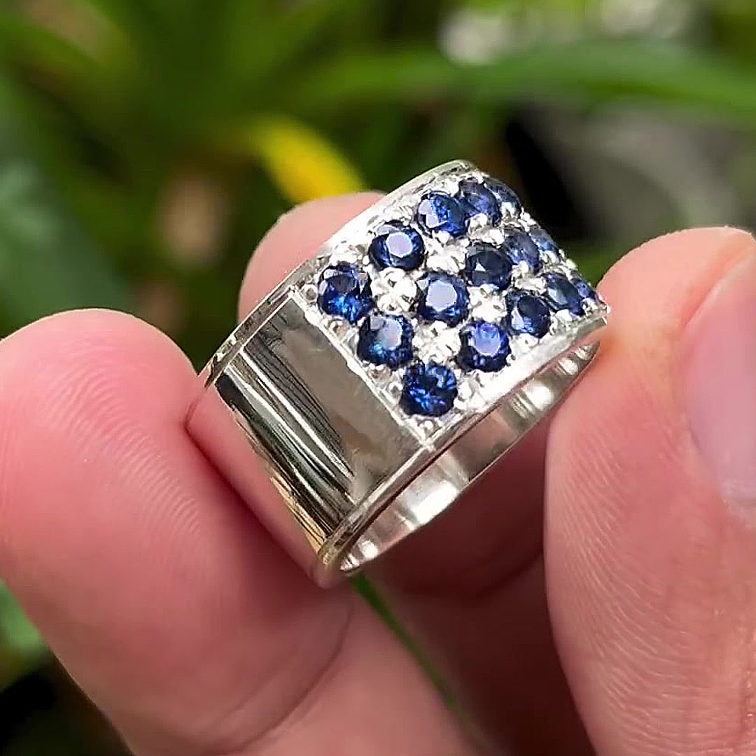 5.15ct Round Cut Blue Sapphire Men's Eternity Ring