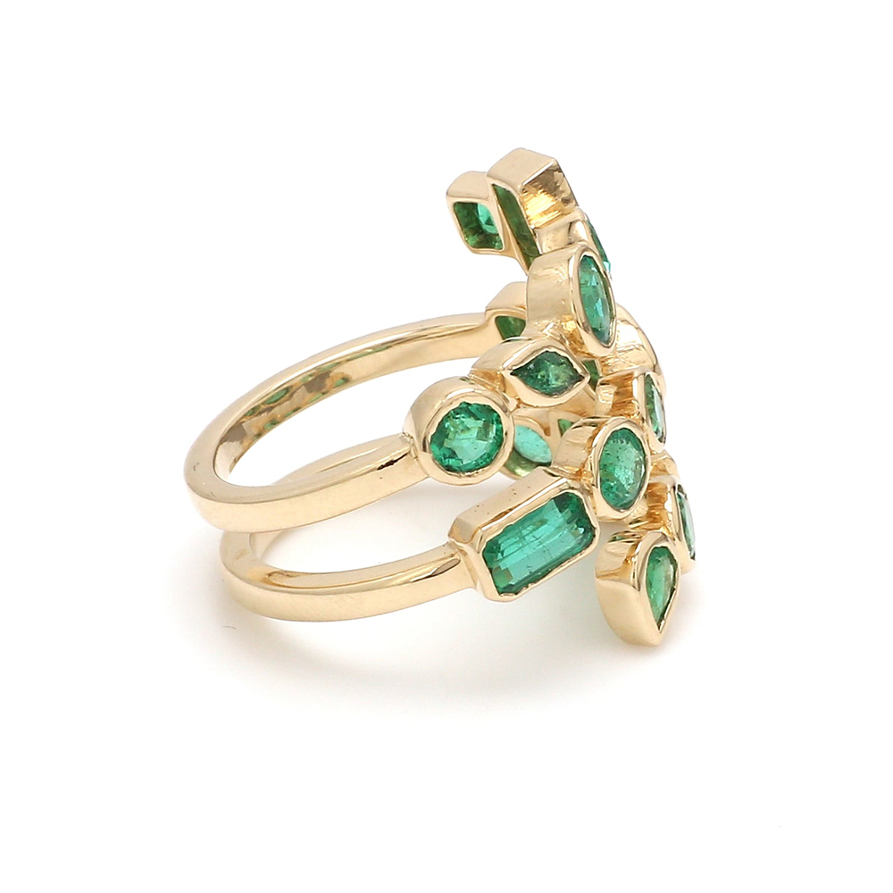 Spiral Design 3.6ct Emerald Sapphire Bezel Setting Ring