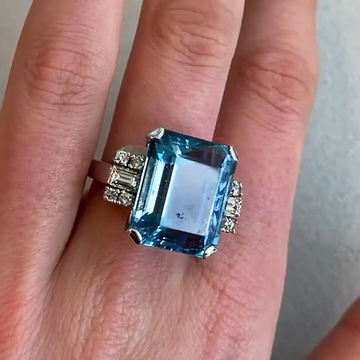 10ct Emerald Cut Aquamarine Sapphire Engagement Ring