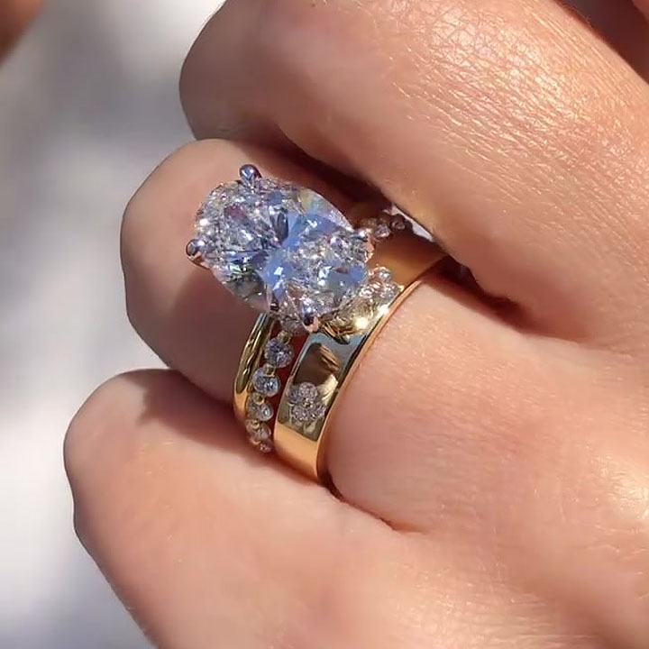 4ct Under Halo Oval Cut White Sapphire Wedding Set/3pcs