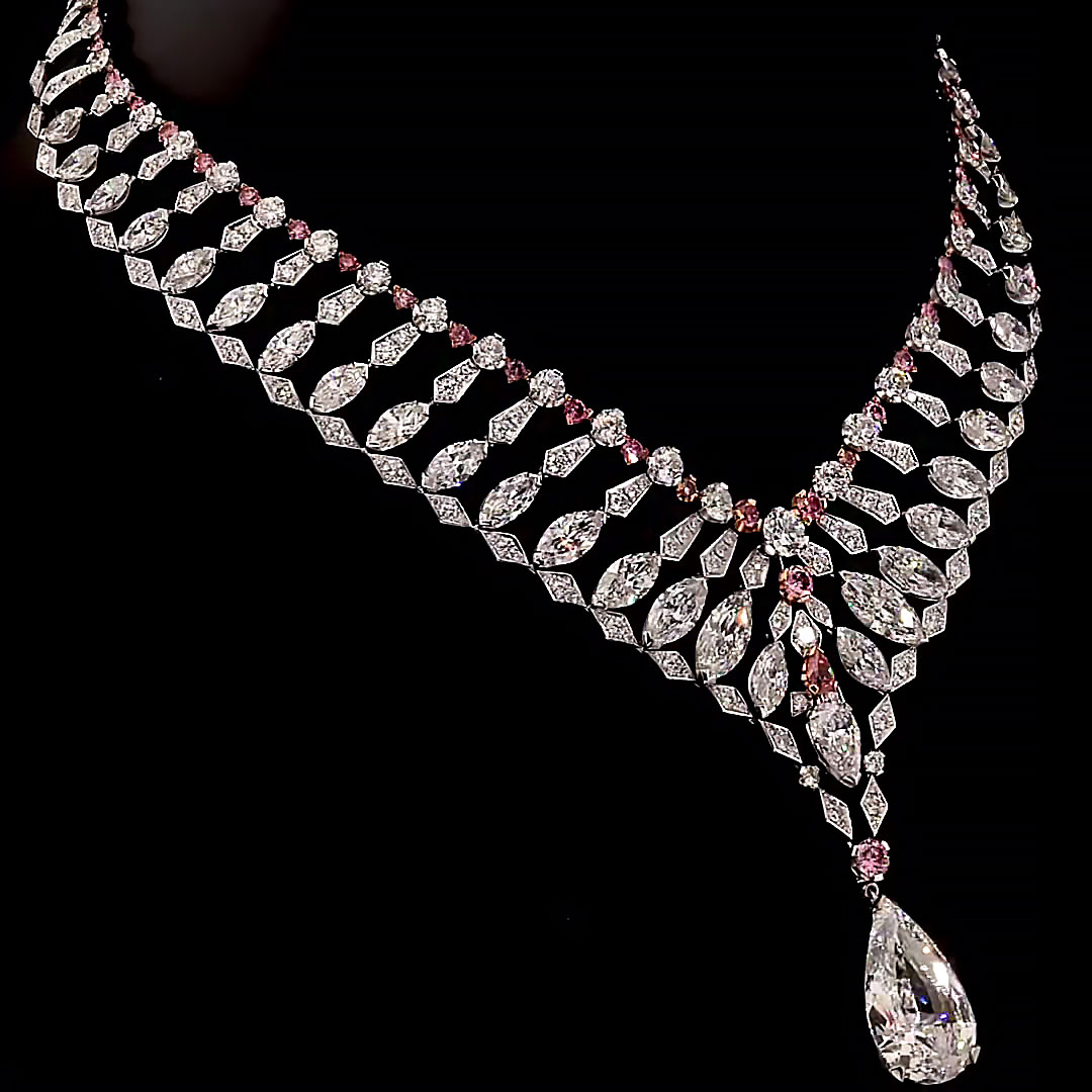 Multi-cut White&Pink Sapphire Pendant Necklace