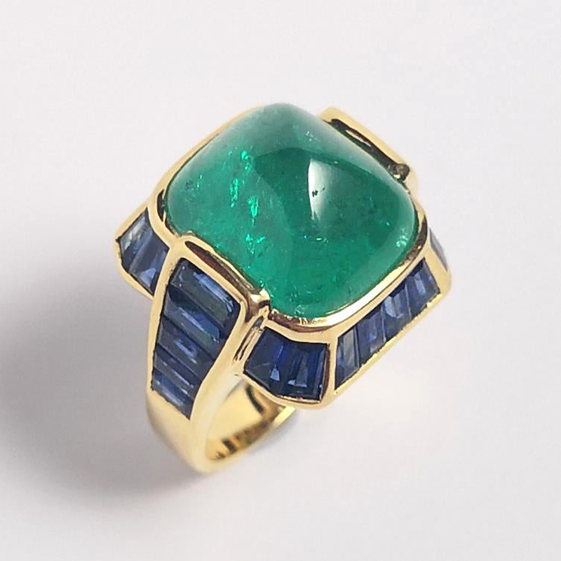 Sapphire Halo 10ct Cabochon Cut Emerald Sapphire Cocktail Ring