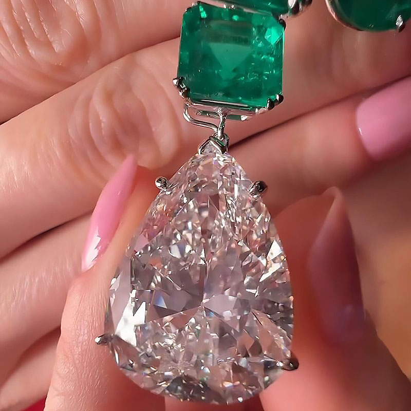 Luxury Multi-Cut Emerald&White Sapphire Pendant Necklace