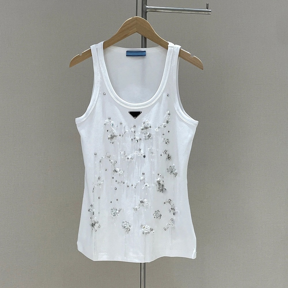 P design high quality embroidery camisole