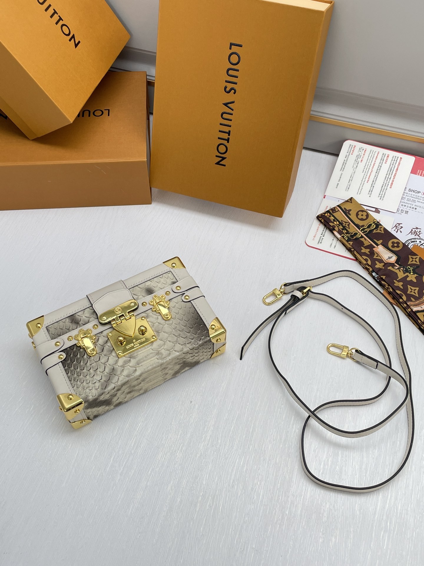 L design women handbag