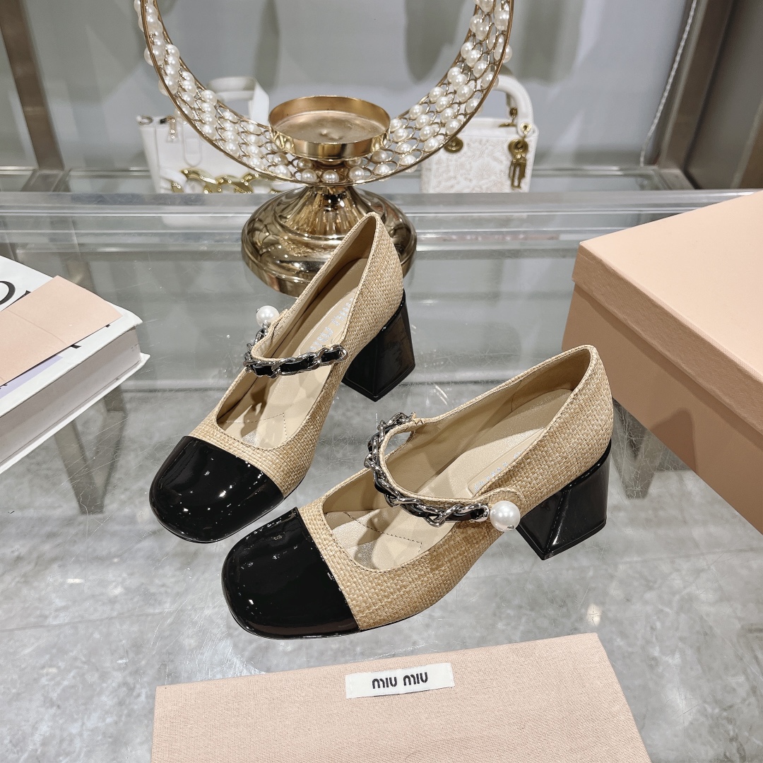 MIUMIU Spring/Summer 2024 New Mary Jane Single Shoes Women