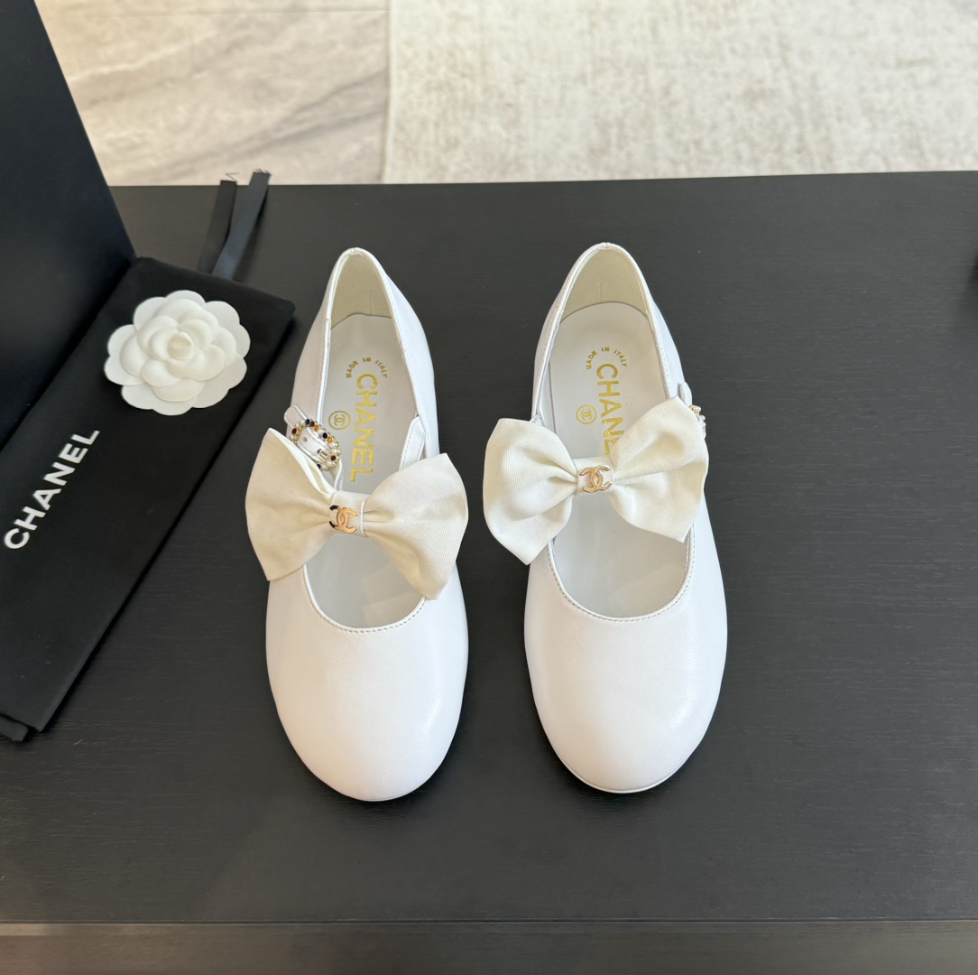 CHANEL 2024ss bow elasticated one-strap flat heeled single shoes 