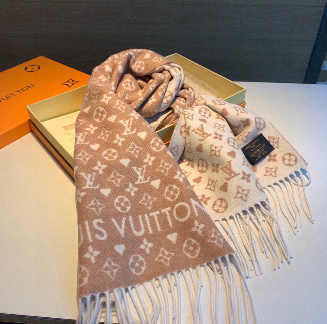 L cashmere scarf Specifications: 180*65CM