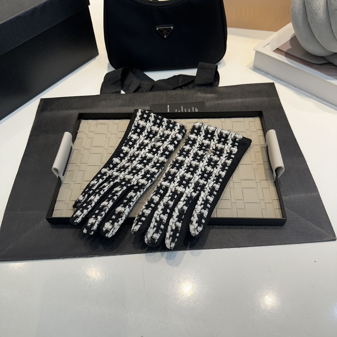 C new wool touch screen gloves 