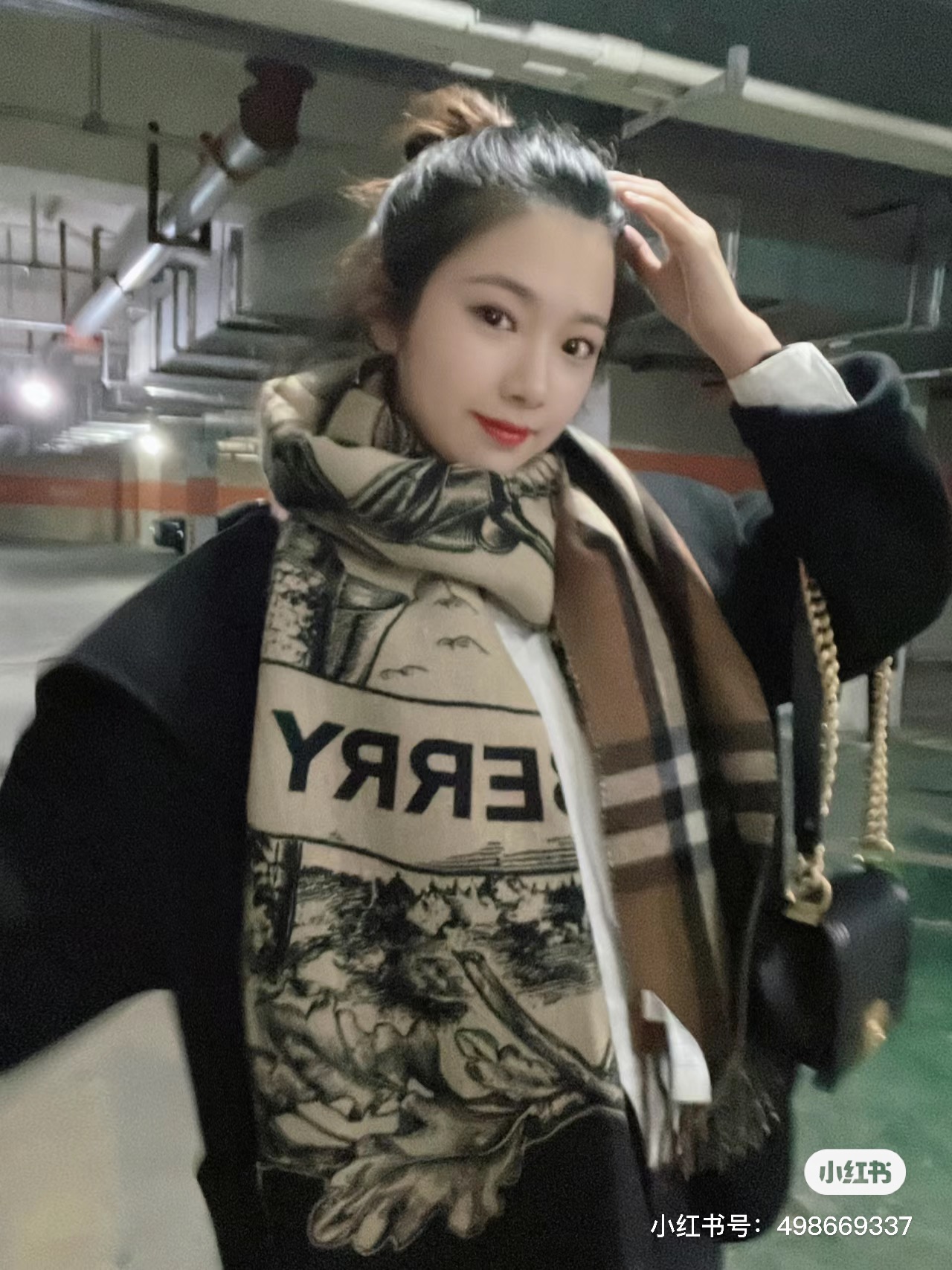 B cashmere scarf
