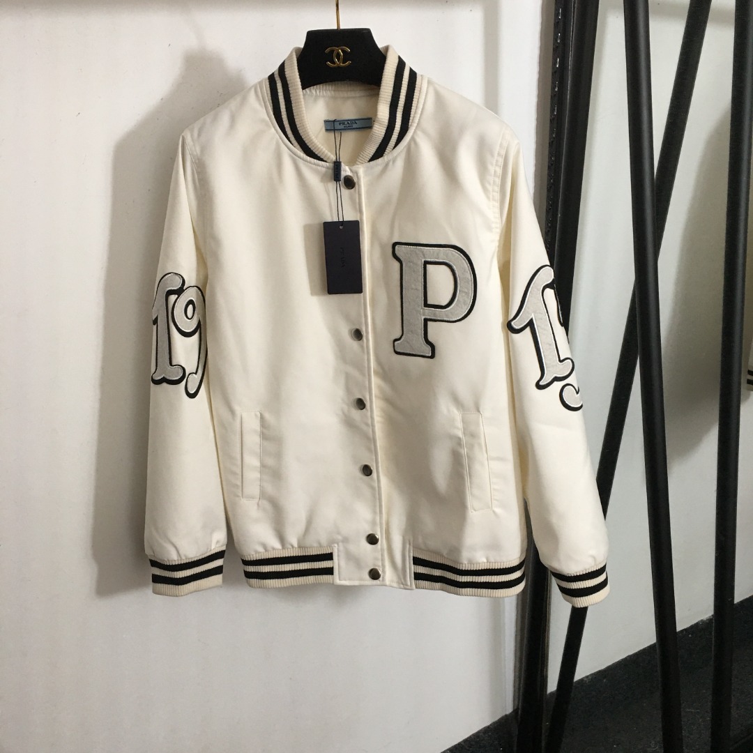 P new embroidered letter jacket baseball uniform