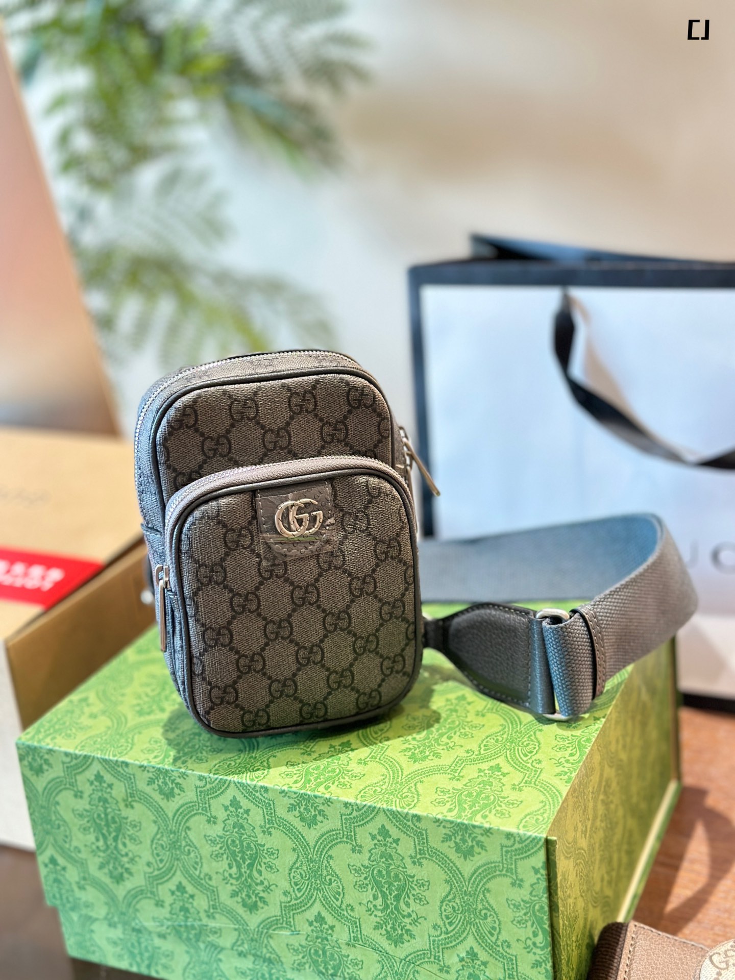 GUCCI Ophidia series new mobile phone bag