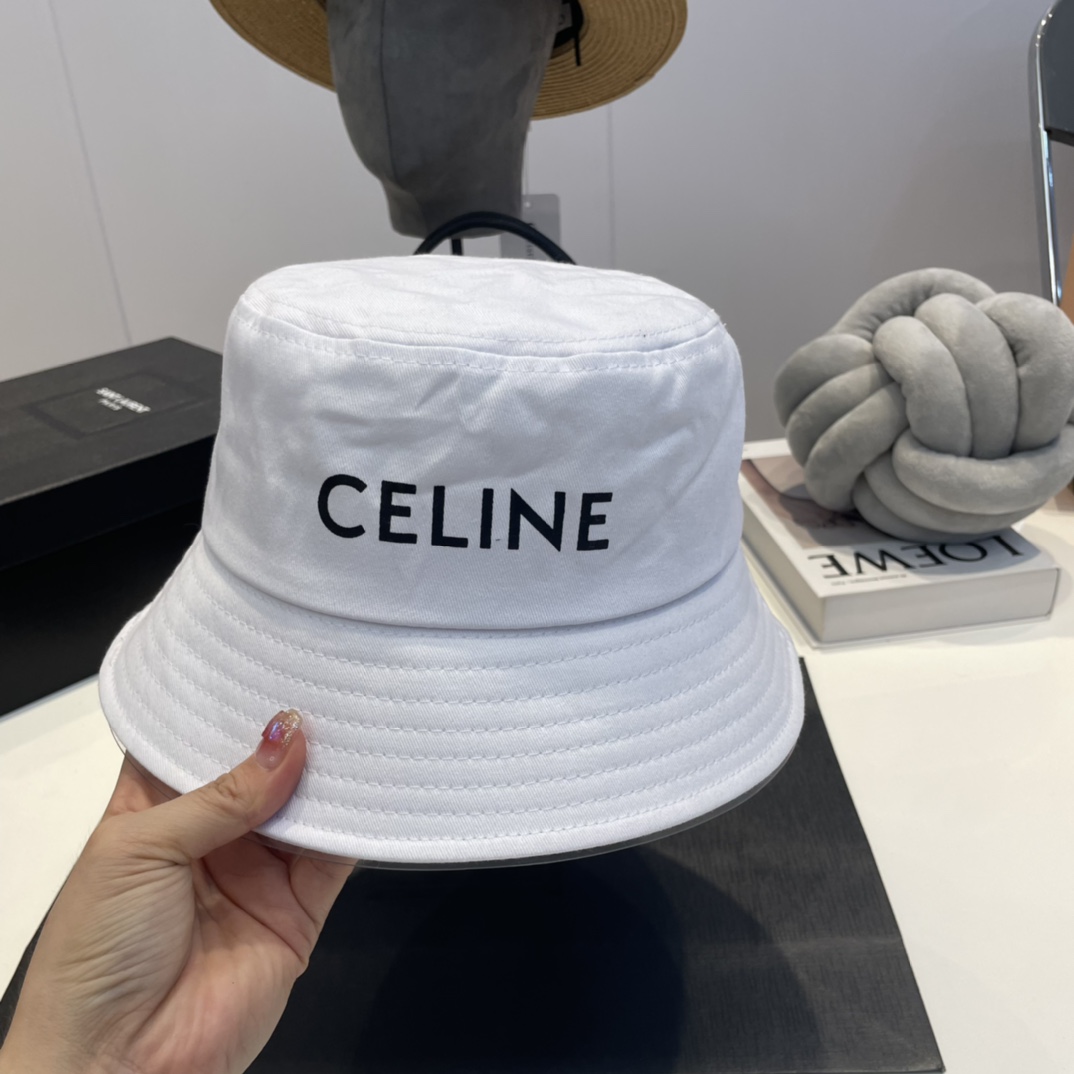 C black and white bucket hat