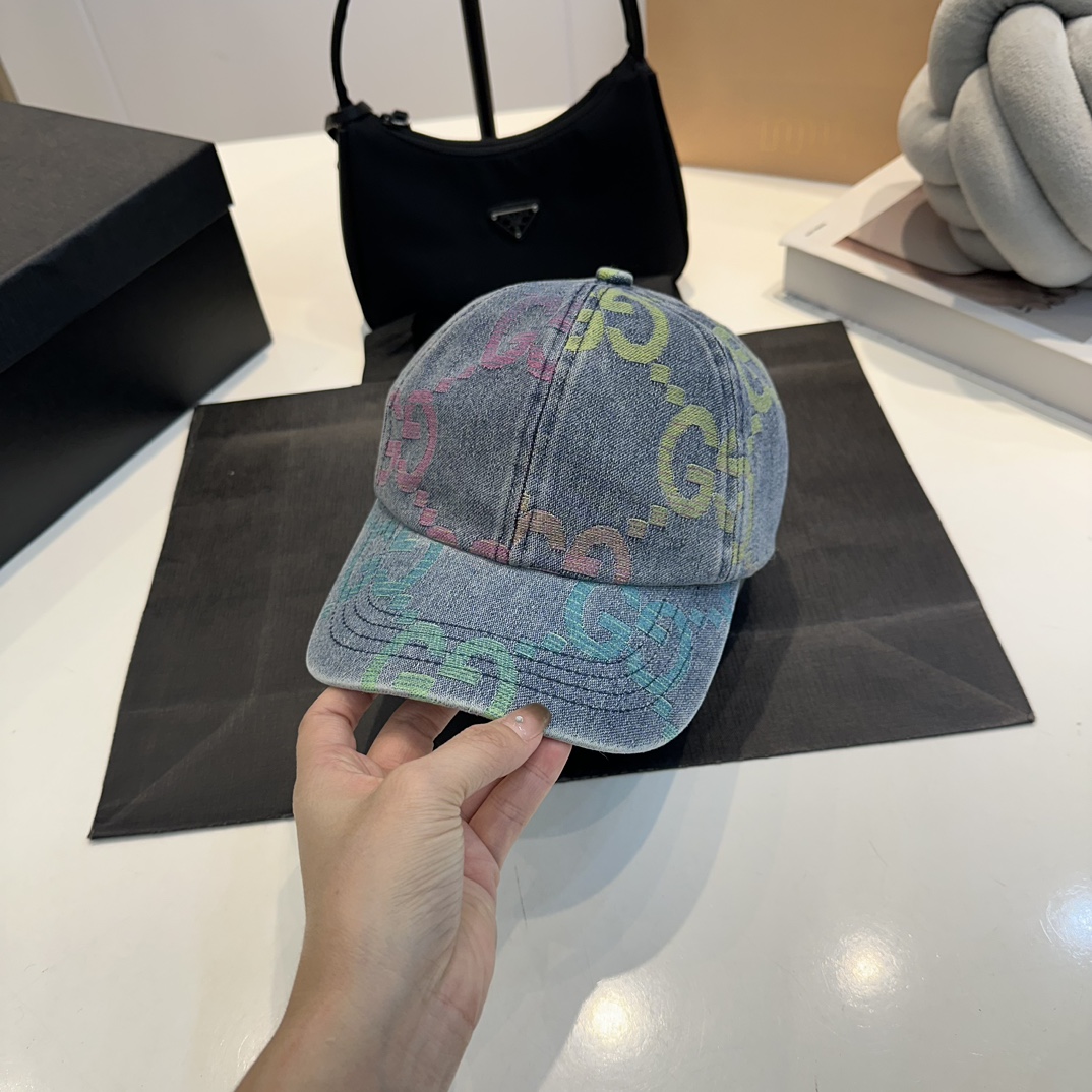 G luxury baseball cap