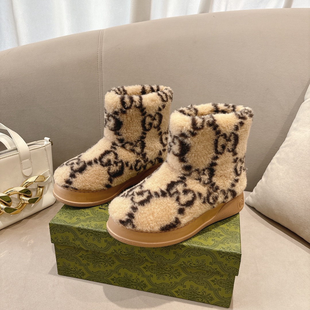 gucci furry short boots snow boots