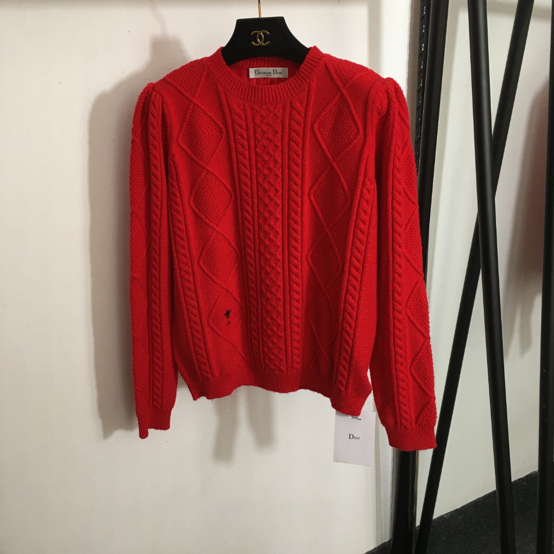 D new CD bee embroidered twisted pullover sweater
