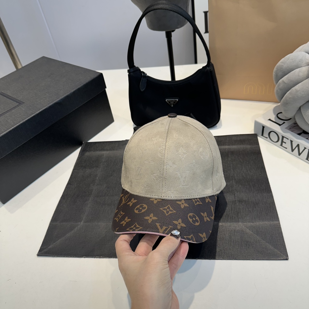 L baseball cap, simple and elegant