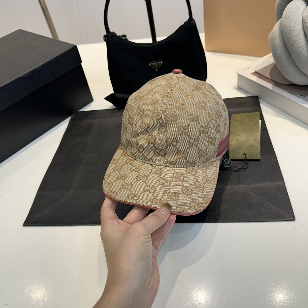 G baseball cap