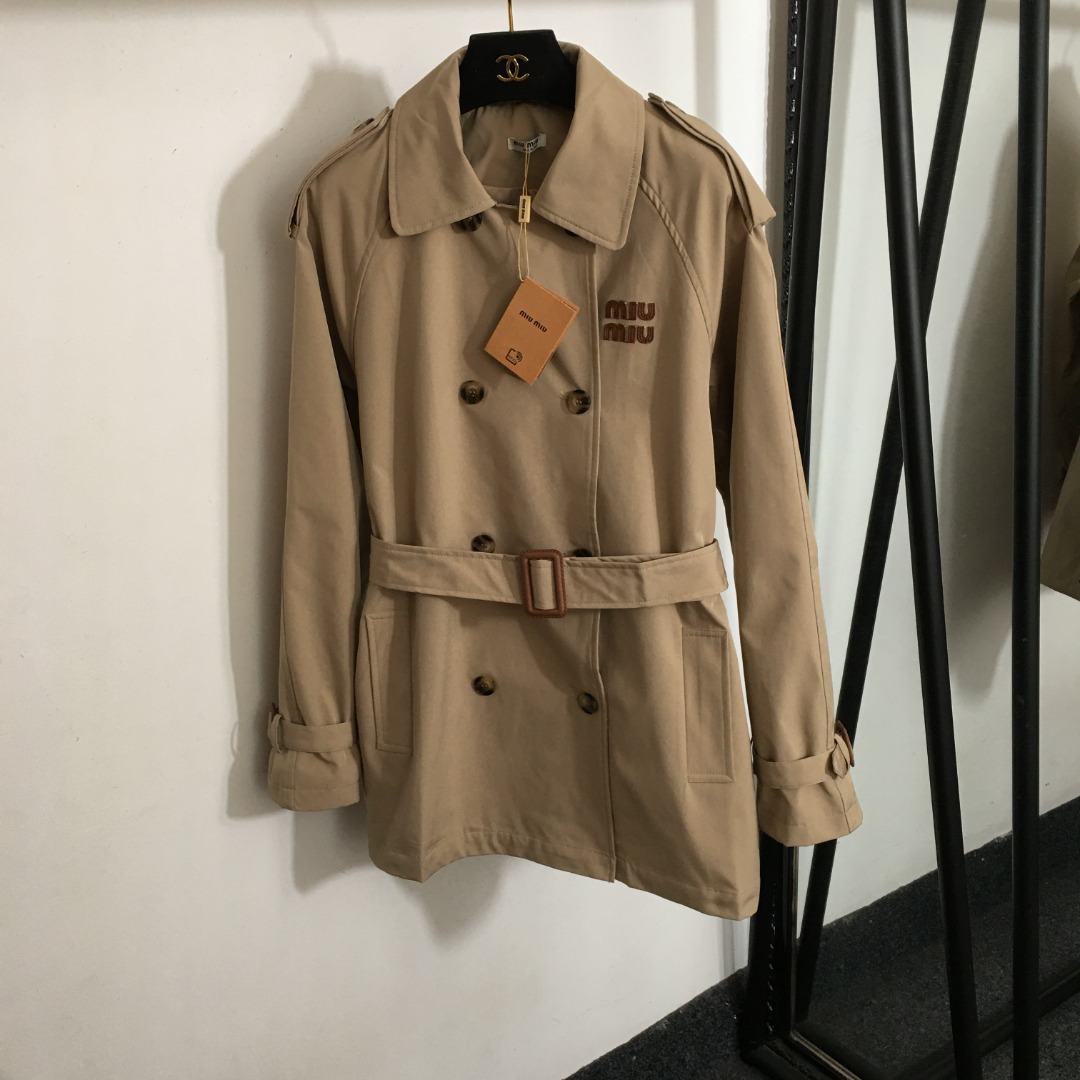 M new logo leather waist windbreaker