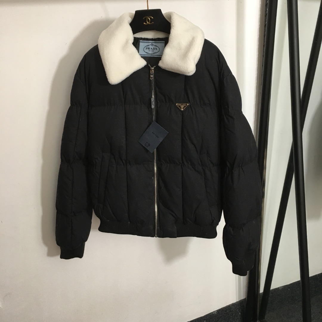 P new metal triangle logo decoration lambskin collar stitching cotton coat