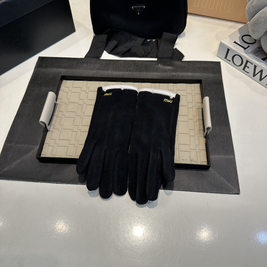 M new wool gloves, fashionable gloves