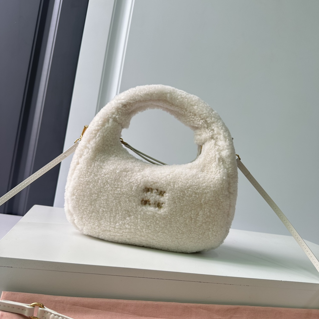 M design women handbag