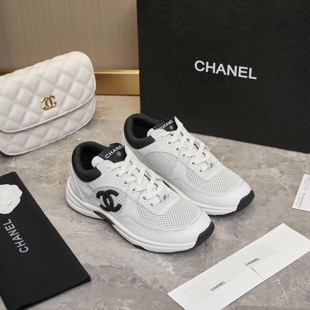 C design casual sneakers