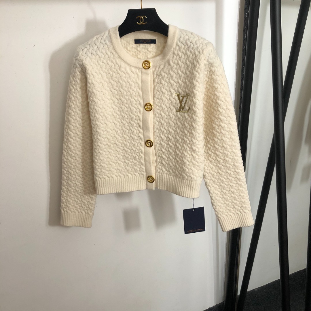 L new woven jacquard round neck knitted cardigan